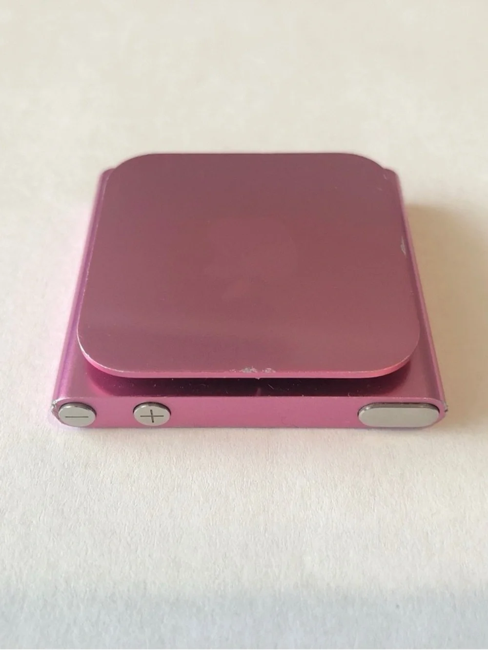 Apple Pink IPOD NANO 6th generation 8GB